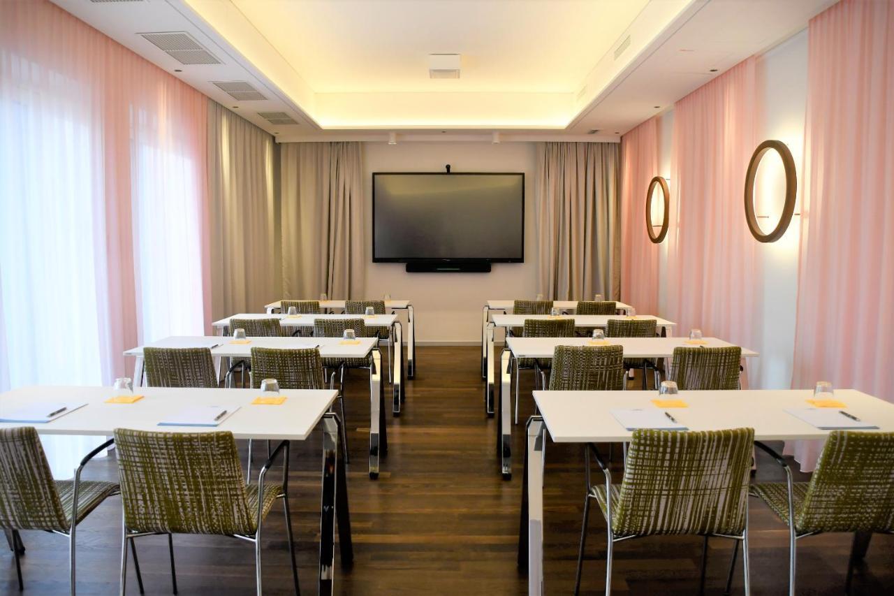 Hotel Le Parc Wiener Neustadt Exteriör bild