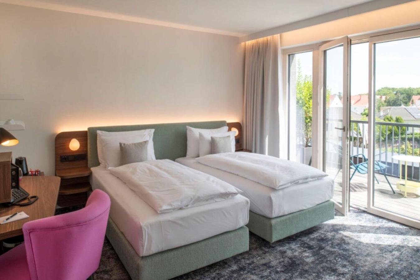 Hotel Le Parc Wiener Neustadt Exteriör bild